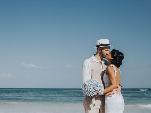 La boda de Iván y Carolina en Playa del Carmen, Quintana Roo 51