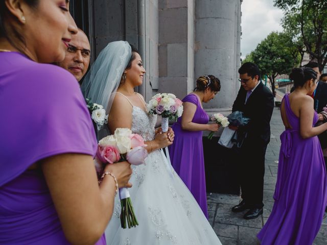 La boda de Carlos y Daniela en Toluca, Estado México 32