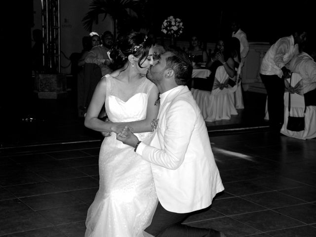 La boda de Gustavo y Tatiana en Veracruz, Veracruz 57