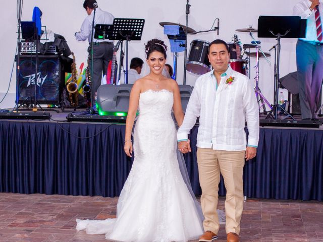 La boda de Luis Enrique y Viridiana en Temixco, Morelos 112
