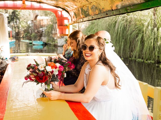 La boda de David y Lizzie en Xochimilco, Ciudad de México 79