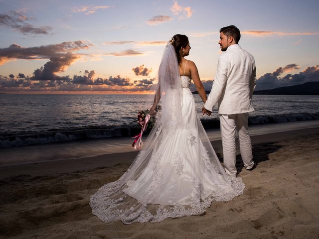 La boda de Giovanni y Gabriela en Bucerias, Nayarit 29