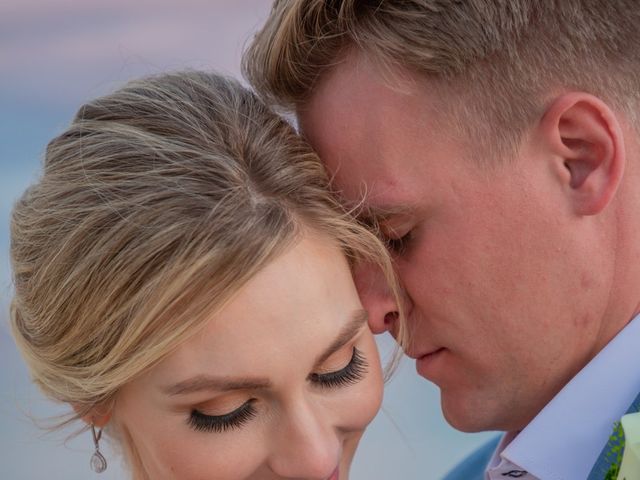 La boda de Saxton y Paige en Cabo San Lucas, Baja California Sur 31