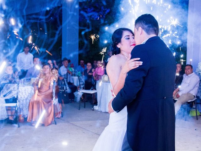 La boda de Roger y Faty en Santa Cruz Xoxocotlán, Oaxaca 19