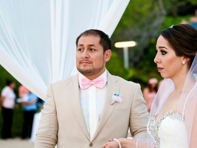 La boda de Oscar y Gabriela en Ixtapa Zihuatanejo, Guerrero 11