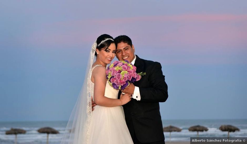 La boda de Carlos y Ariana en Ciudad Madero, Tamaulipas