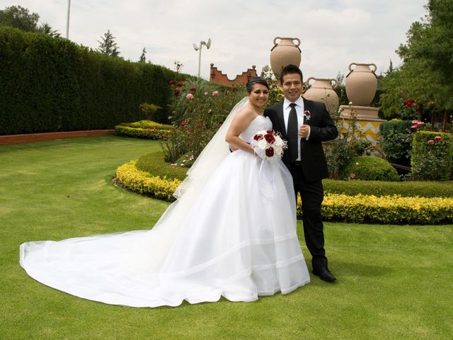 La boda de Christian y Iviance  en Tepotzotlán, Estado México 6