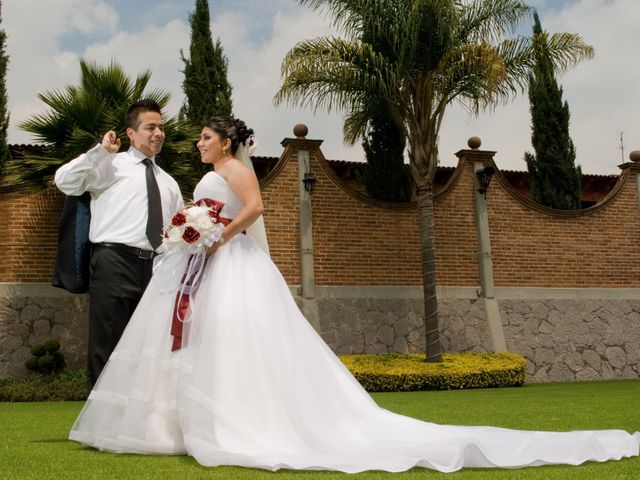 La boda de Christian y Iviance  en Tepotzotlán, Estado México 8