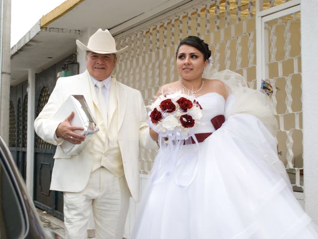 La boda de Christian y Iviance  en Tepotzotlán, Estado México 9