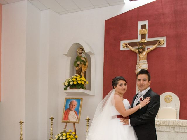 La boda de Christian y Iviance  en Tepotzotlán, Estado México 14