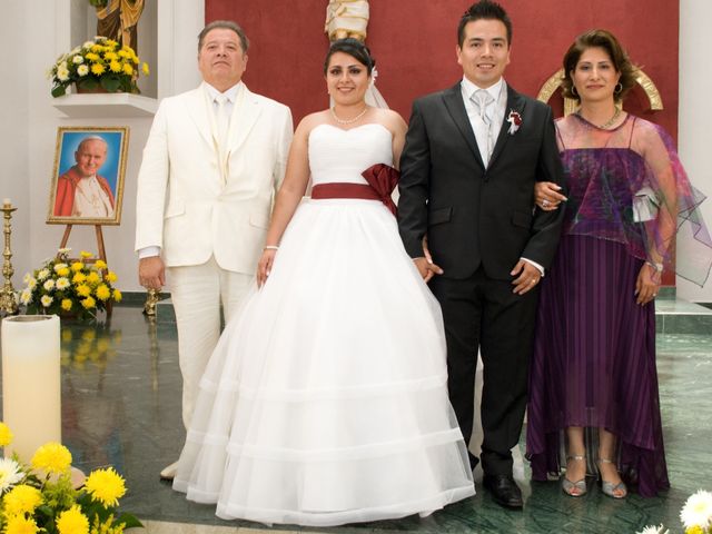 La boda de Christian y Iviance  en Tepotzotlán, Estado México 15