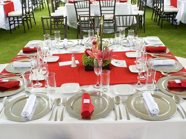 La boda de Christian y Iviance  en Tepotzotlán, Estado México 17