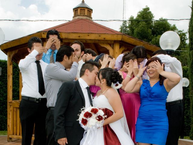 La boda de Christian y Iviance  en Tepotzotlán, Estado México 22