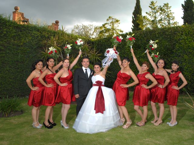 La boda de Christian y Iviance  en Tepotzotlán, Estado México 31