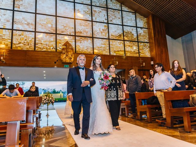 La boda de Martín y Adriana en Zapopan, Jalisco 13