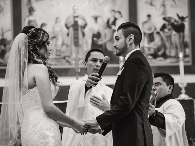 La boda de Martín y Adriana en Zapopan, Jalisco 16
