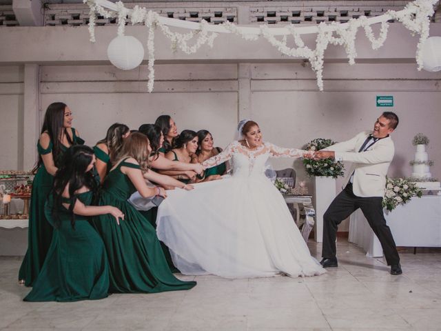 La boda de Carlos y Karla  en Mazatlán, Sinaloa 52