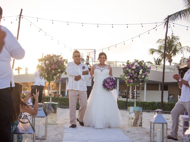 La boda de Alex y Omayra en Puerto Morelos, Quintana Roo 39