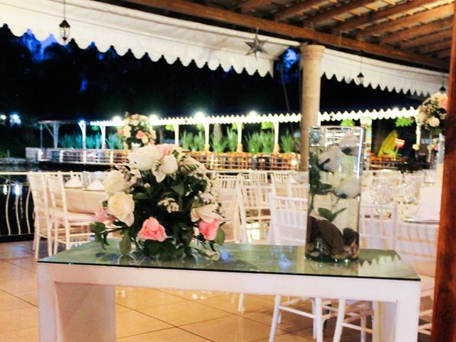 La boda de Alonso y Jackeline en Cuautla, Jalisco 10