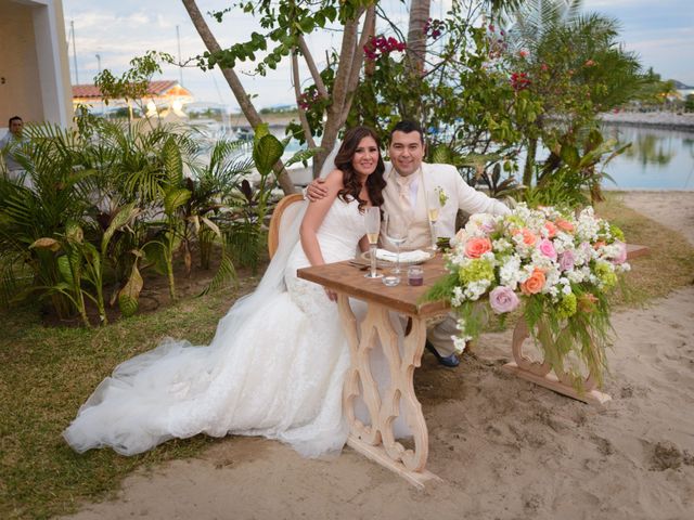 La boda de Mario y Daniela en Mazatlán, Sinaloa 37