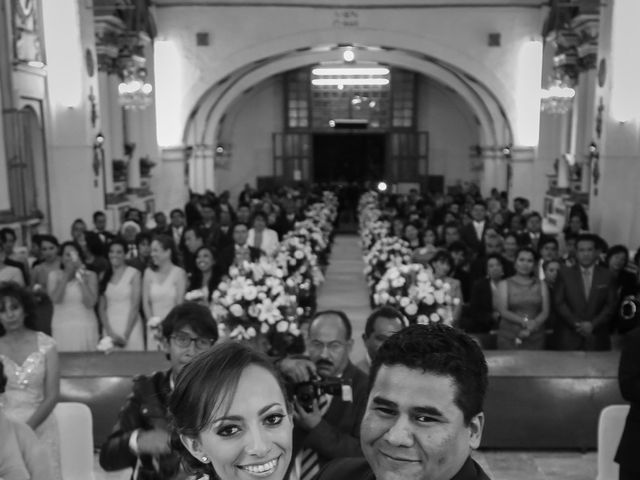 La boda de Edhimir Velázquez  y Leticia Samperio  en Pachuca, Hidalgo 3