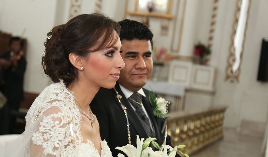 La boda de Edhimir Velázquez  y Leticia Samperio  en Pachuca, Hidalgo