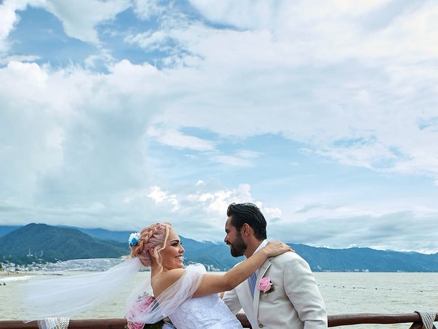 La boda de Marco y Vianney en Puerto Vallarta, Jalisco 5