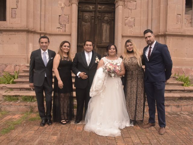 La boda de Omar Emmanuel y María de Lourdes en Aguascalientes, Aguascalientes 5