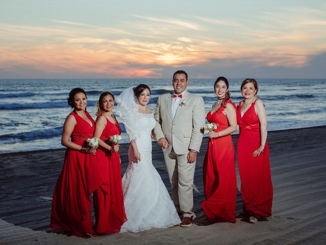 La boda de Isaias y Mayra en Acapulco, Guerrero 23