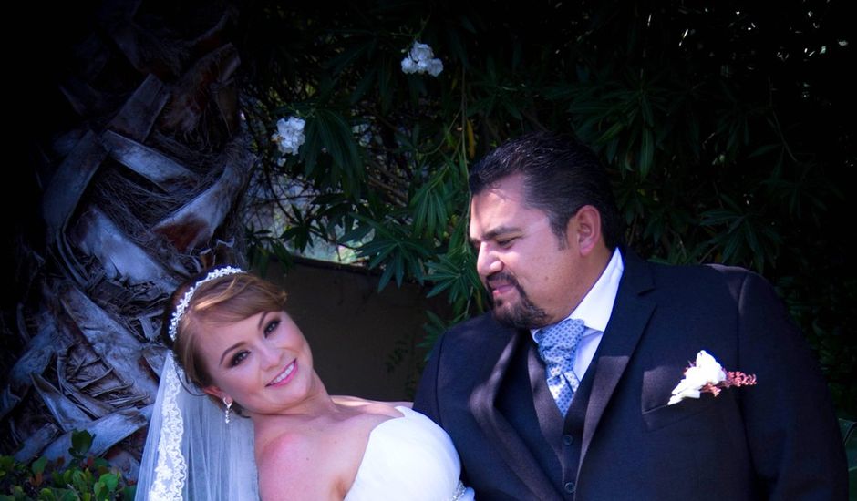 La boda de Carlos y Estrella en Tijuana, Baja California