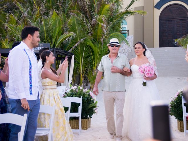 La boda de Hans y Dina en Puerto Morelos, Quintana Roo 15