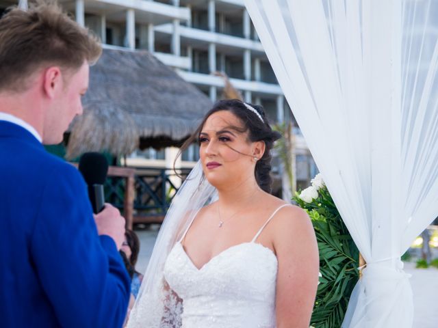 La boda de Hans y Dina en Puerto Morelos, Quintana Roo 20