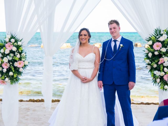 La boda de Hans y Dina en Puerto Morelos, Quintana Roo 21