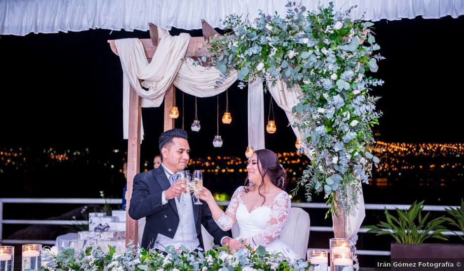 La boda de Alejandro y Pamela en León, Guanajuato