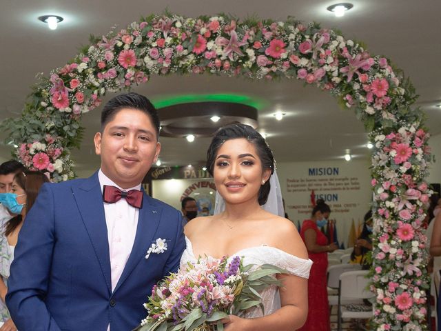 La boda de Misael y Zuri en Comalcalco, Tabasco 3