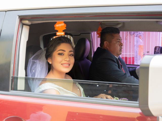 La boda de Misael y Zuri en Comalcalco, Tabasco 19