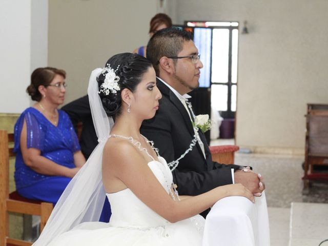La boda de Francisco y Adriana  en Saltillo, Coahuila 12