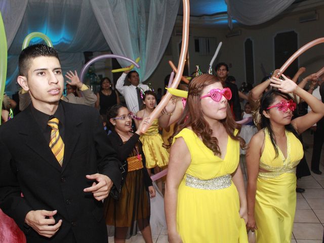 La boda de Francisco y Adriana  en Saltillo, Coahuila 34
