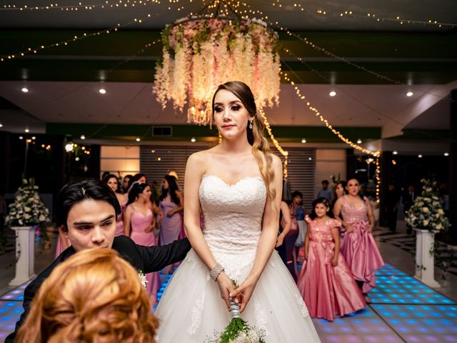 La boda de Edgar y Tania en Apatzingán, Michoacán 48