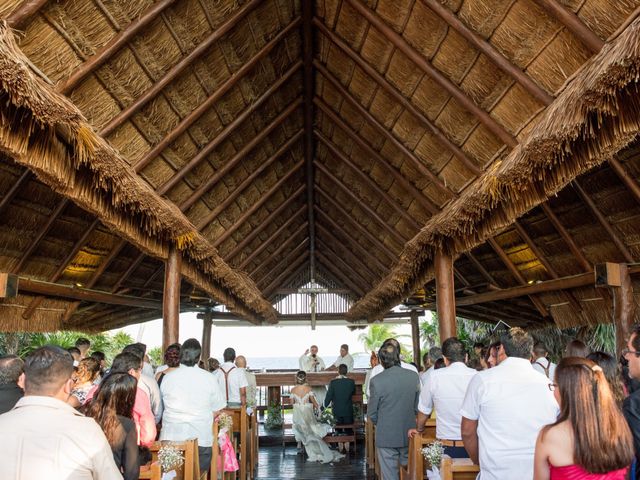 La boda de Israel y Aremi en Playa del Carmen, Quintana Roo 25