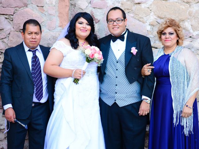 La boda de Hugo  y Cynthia  en Aguascalientes, Aguascalientes 38