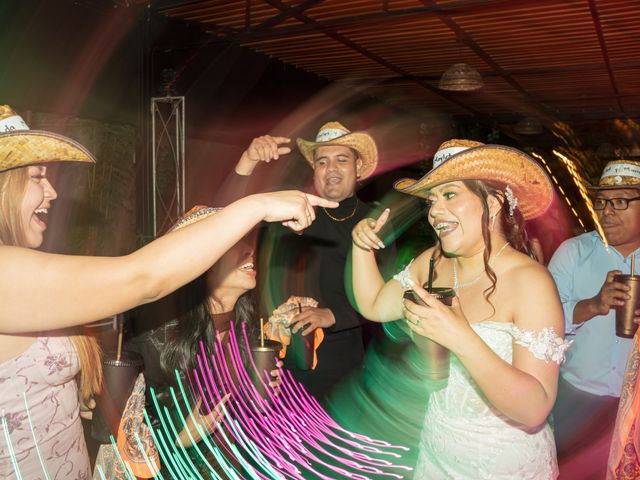 La boda de Mario y Maylet en Oaxaca, Oaxaca 18