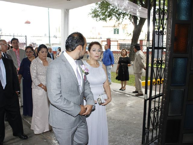 La boda de Edgar y Estefanía Berenice en Coacalco, Estado México 40