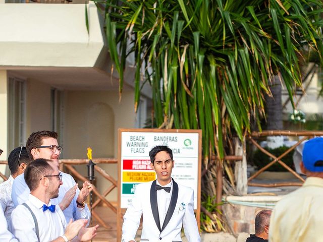 La boda de Job  y Adriana  en Puerto Vallarta, Jalisco 3