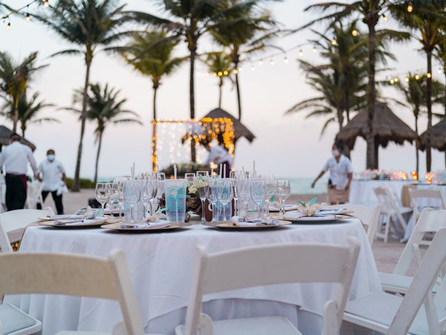 La boda de Beto y Ishshah en Puerto Aventuras, Quintana Roo 131