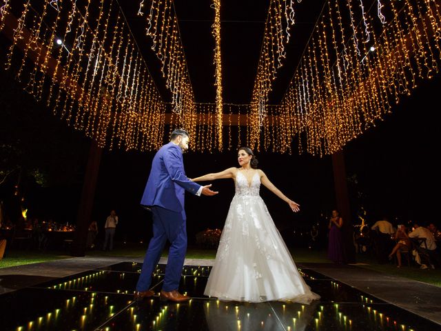 La boda de Augusto y Claudia en Bahía de Banderas, Nayarit 31