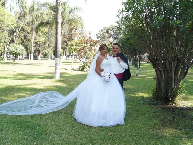 La boda de Saúl y Viviana en Zapopan, Jalisco 13