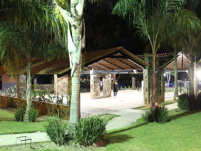 La boda de Saúl y Viviana en Zapopan, Jalisco 34