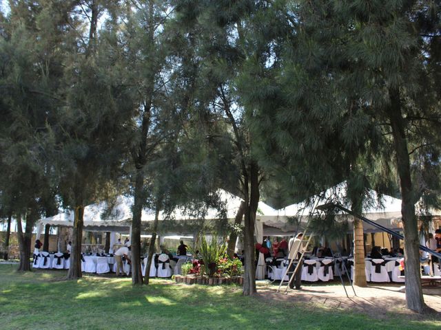 La boda de Saúl y Viviana en Zapopan, Jalisco 36