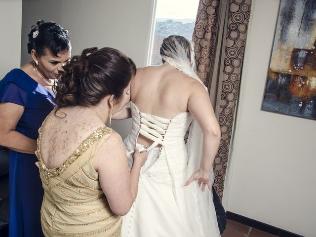 La boda de Gisellys y Franklin en Rosarito, Baja California 20